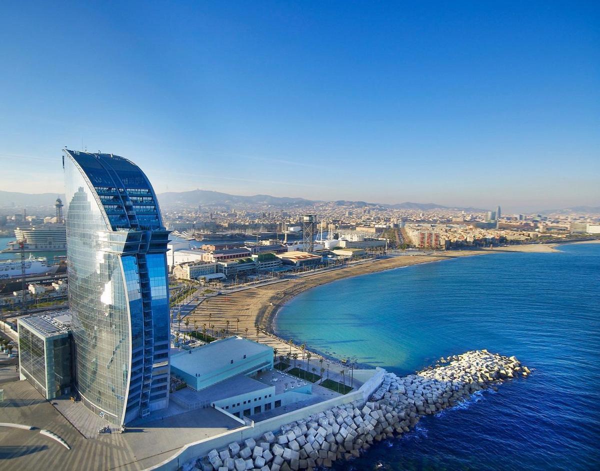 Barcelona Chic Apartments- Free Parking - 10 Min From Bcn City Centre By Metro Buitenkant foto